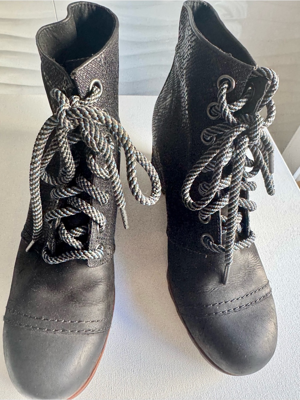 Sorel 1964 premium waterproof snake print black Lace-Up Wedge Ankle Boots - Picture 6 of 9